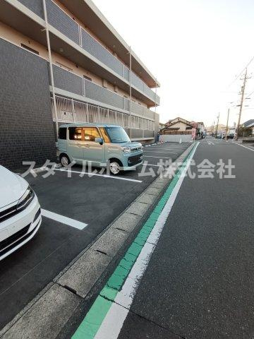 モンベールの駐車場
