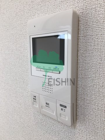 クラウンパレスの居間・リビング