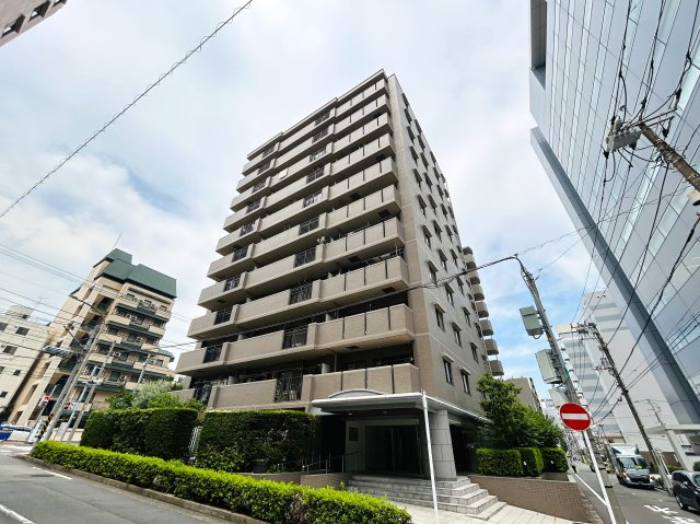 脅威の１１路線４駅の使い勝手は横浜イチ？自分専用の庭でなにしましょう？？収納豊富で生活のしやすさもOK！！室内はもちろんですが、実際に見て見て見て！な、『シャリエ横浜ベイグランデ』リノベーション