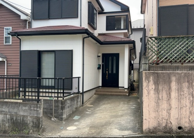 【設備】 | 淵野辺本町中古戸建 | 敷地内に散水栓や立水栓があると便利です。水道水を直接利用できるため、水を運ぶ手間を省くことが出来ます。大量の水を必要とする洗車作業や清掃などに役立ちます。その他設備とあわせて、現地でご確認ください。