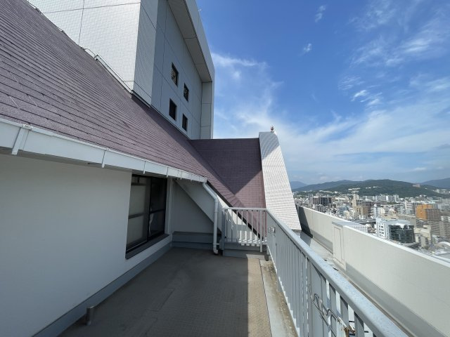 スカイプラザ横川のバルコニー|両面バルコニーがあり、開放感を満喫できるお住まいです！