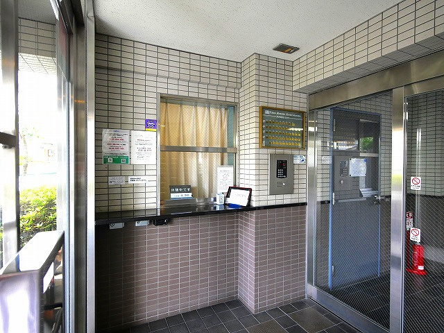ライオンズマンション奈良帝塚山のエントランス