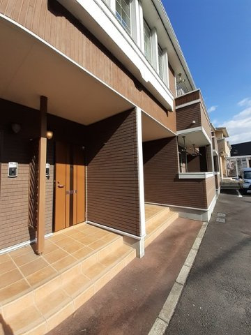 ハピネスⅢのエントランス|建物の内部です