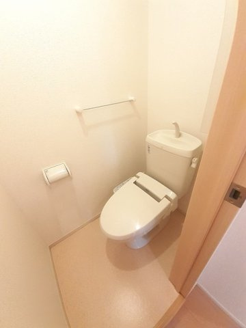 ハピネスⅢのトイレ|清潔感のあるトイレです