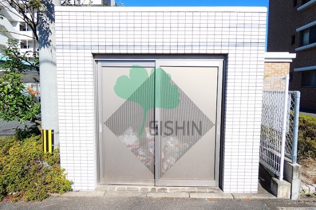 トゥリートップ