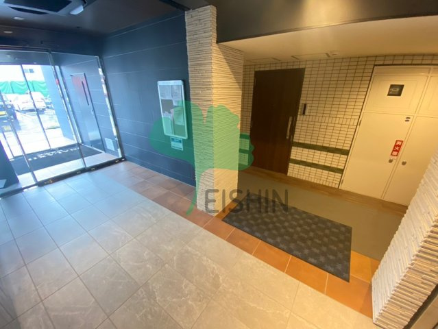 ギャラクシー博多駅北のエントランス