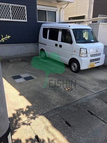 パラディーゾ空港前の駐車場