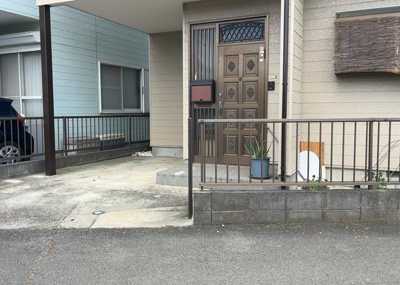 【防犯設備】 | 上依知中古戸建 | 当然のことではありますが、オートロックやセンサーライト、ホームセキュリティーなどの防犯設備があれば、小さいお子様がいるご家庭も安心ですよね！まず物件購入の際は、防犯設備もチェックするようにしましょう。