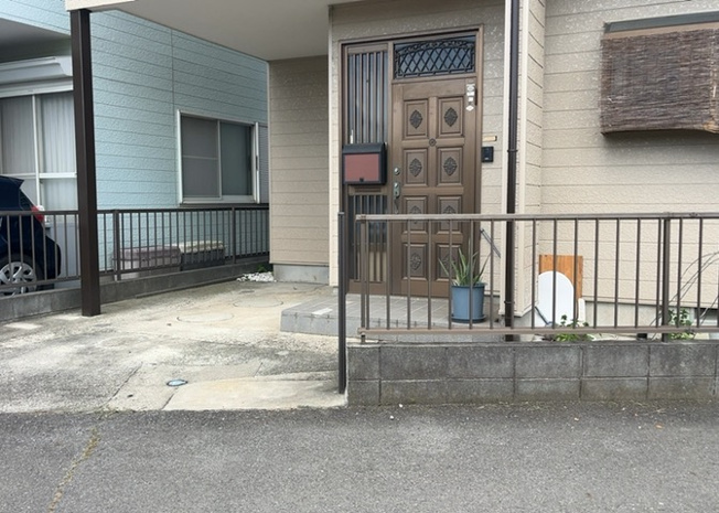 【防犯設備】 | 上依知中古戸建 | 当然のことではありますが、オートロックやセンサーライト、ホームセキュリティーなどの防犯設備があれば、小さいお子様がいるご家庭も安心ですよね！まず物件購入の際は、防犯設備もチェックするようにしましょう。