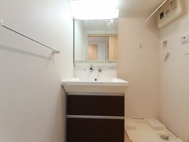 ラウレアＫの洗面所|シンプルで使いやすい洗面台です！