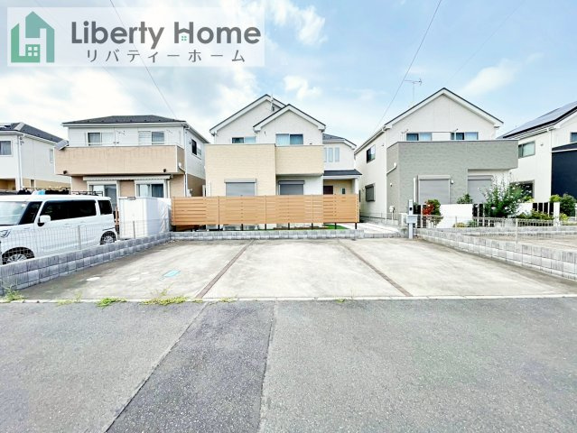 稲敷郡阿見町よしわら2丁目　中古戸建の駐車場