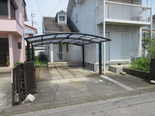 中古戸建　熊谷市上須戸1089-165（リフォーム住宅）の駐車場