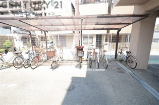 屋根付き駐輪場