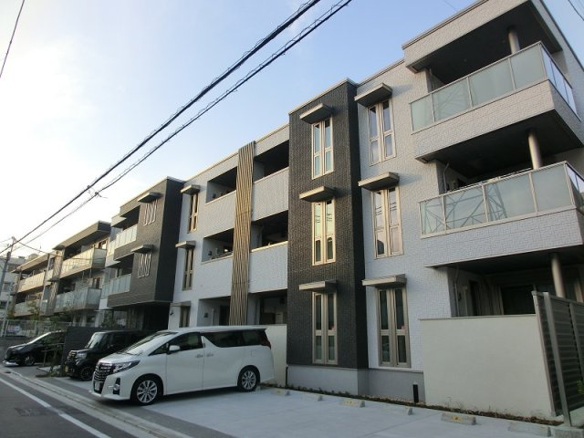 シャーメゾン下小阪Ⅲの外観