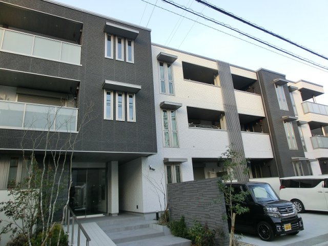 シャーメゾン下小阪Ⅲの外観