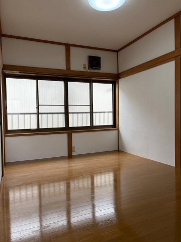 アペックス城西の洋室