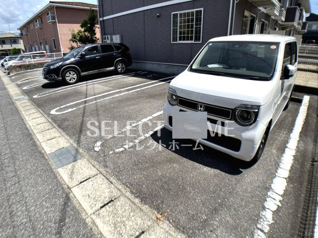 【駐車場】 | アヴニールＹＯＵ１ | 駐車場完備です