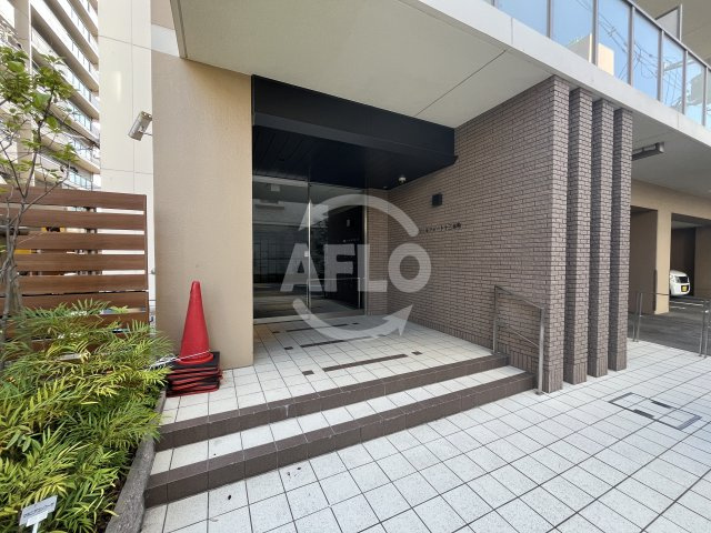 ウェルフォート十三本町のエントランス|ウェルフォート十三本町　エントランス