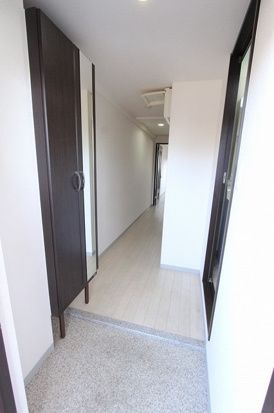 アベリアの玄関|毎日通る玄関はこちらです