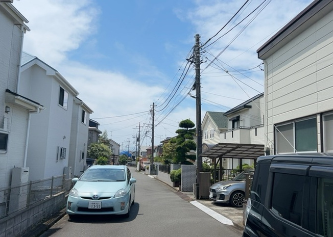 【展望】 | 木曽西中古戸建 | 眺望を気にして物件を探す場合、前面に建物が建っていないか現地で確認しましょう！前面に建物があると景色はもちろん、日当たりや風通しにも影響が出てきます。住んだ時のことを想像しながら現地見学をしましょう。
