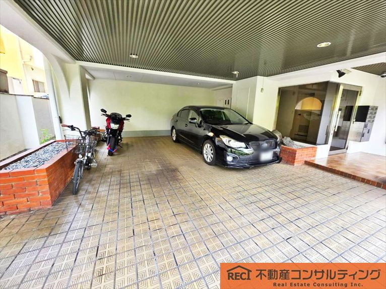 住吉東アーバンライフの駐車場