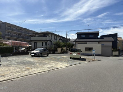 【前面道路含む現地写真】 | 片縄２丁目土地