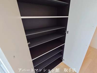 【バルコニー】 | ノイエハイマート