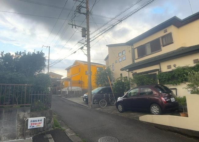 【展望】 | 金森中古戸建 | 眺望を気にして物件を探す場合、前面に建物が建っていないか現地で確認しましょう！前面に建物があると景色はもちろん、日当たりや風通しにも影響が出てきます。住んだ時のことを想像しながら現地見学をしましょう。