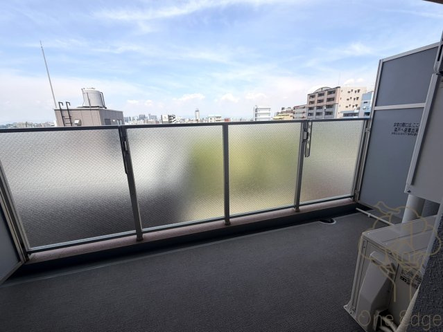 セレニテ梅田北グランデのバルコニー