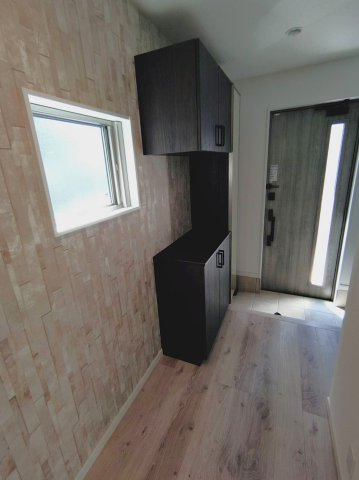 新築戸建の玄関