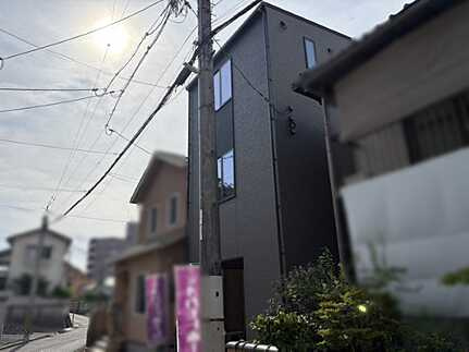 広島市中区江波二本松２丁目の前面道路含む現地写真