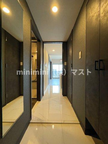 S-RESIDENCE難波西alterの玄関