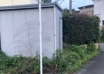 【外観】 | 諏訪町売地 | 土地購入を検討されている場合、境界杭がない状態で購入してしまうと境界確定測量をする必要があり、費用がかかります。購入の前に、売主、隣土地所有者立ち合いのもと境界を確定し境界杭を設置するのがベストです。