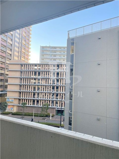 【バルコニー】 | エスティメゾン川口 | 落ち着いた時間を過ごせるバルコニーです