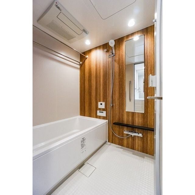 ドゥーエ町屋の浴室