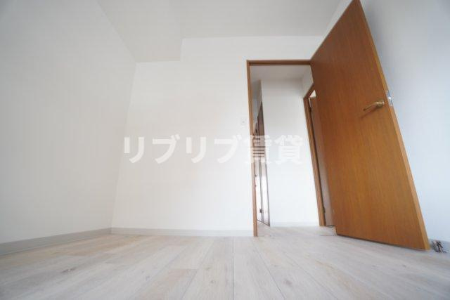 シャトレ千葉寺の洋室