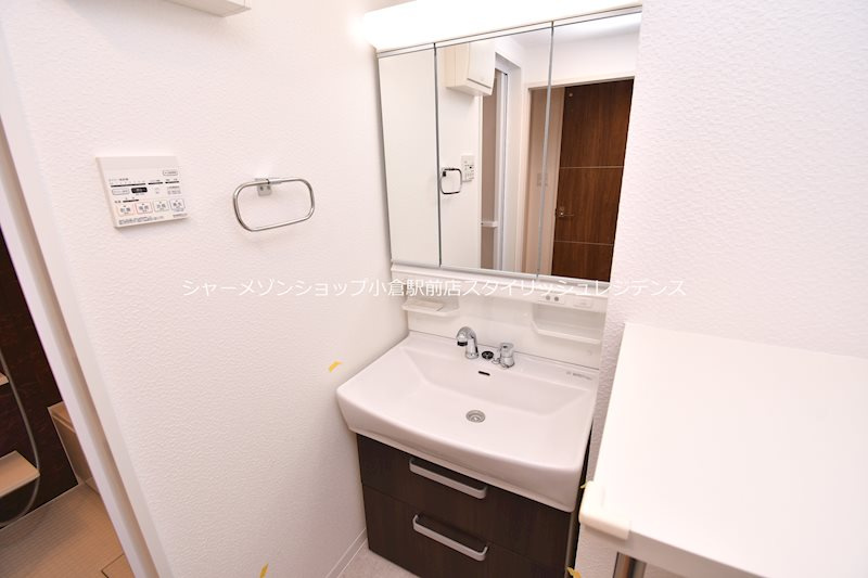 サンビーム三萩野駅の洗面所