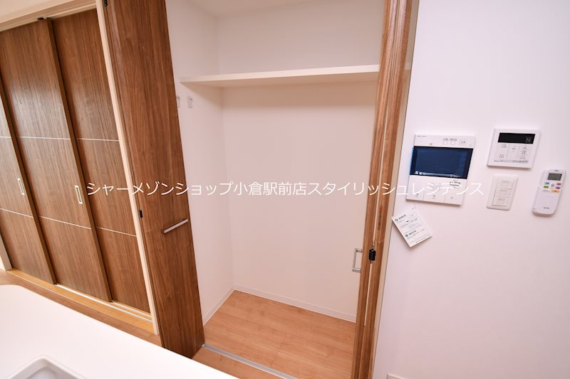 サンビーム三萩野駅の収納
