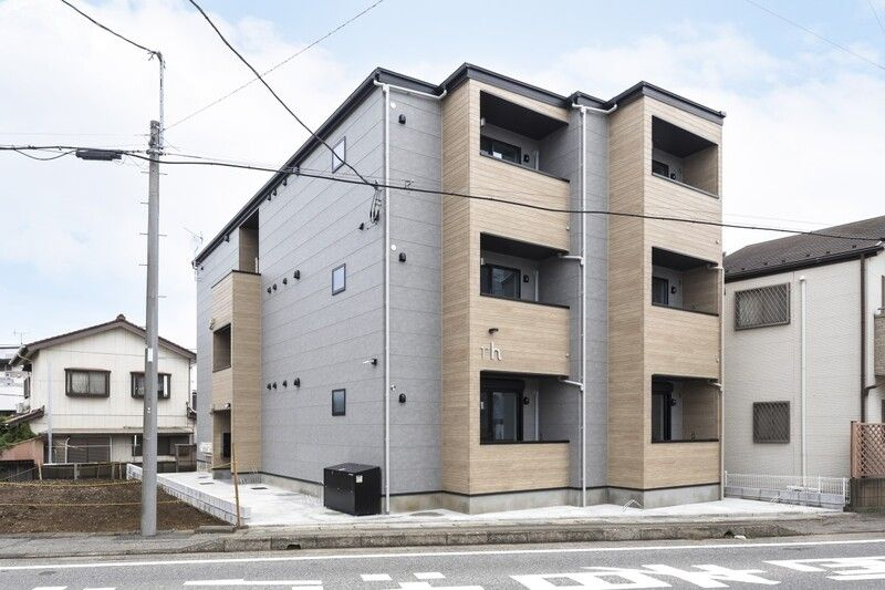 RH 幕張(アールエイチ マクハリ)の外観