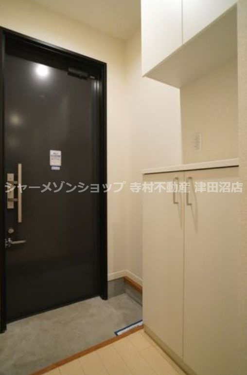 ルミエール大和の玄関
