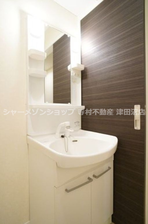 ルミエール大和の独立洗面台