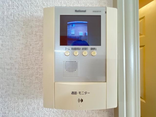 どんどんハウスⅡの内装|カメラ付インターホン