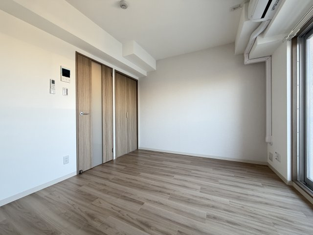 千葉・住吉の洋室