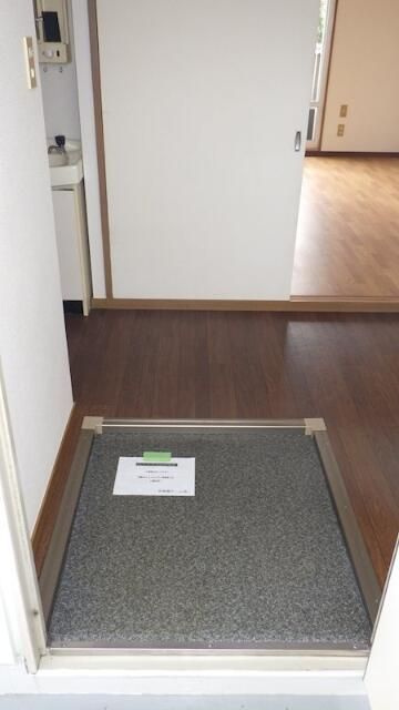 カーサ萩山の玄関