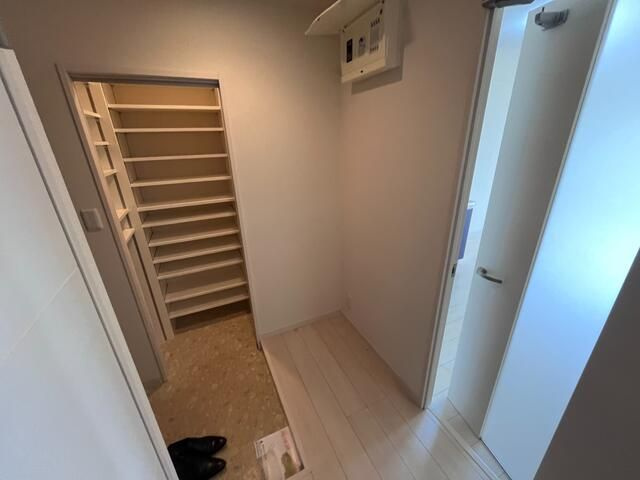 ヴェルセ用賀の玄関