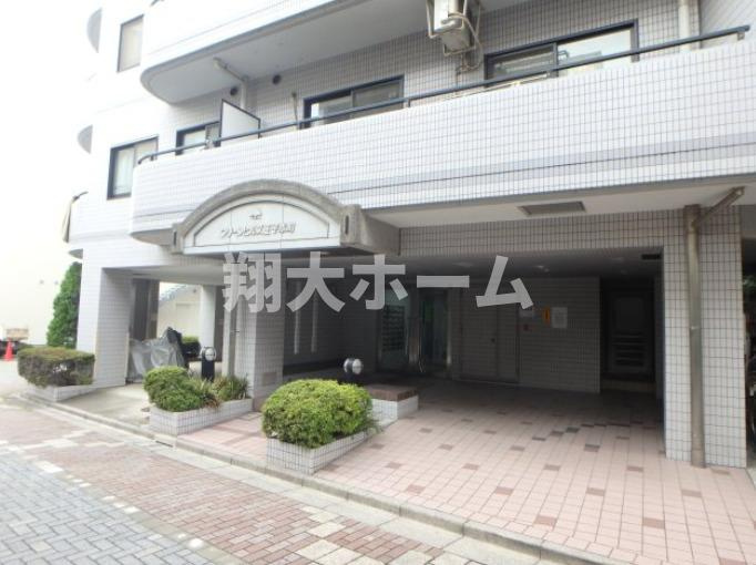 グリーンヒルズ王子本町のエントランス