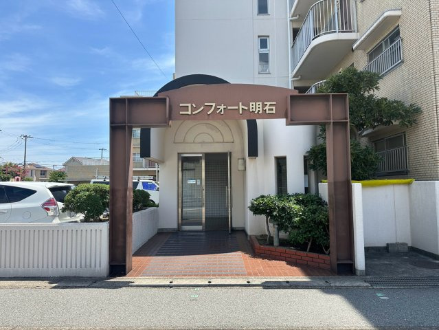 コンフォート明石宮の上のエントランス