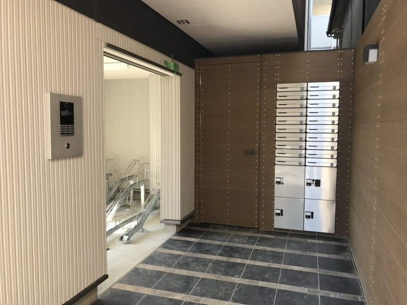 カルム西船橋のエントランス