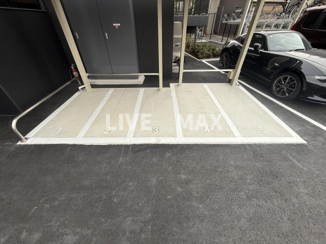 【駐車場】ワールドアイ大阪West Gate