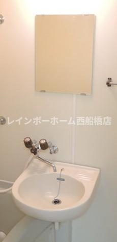 プラーティット本中山の洗面所